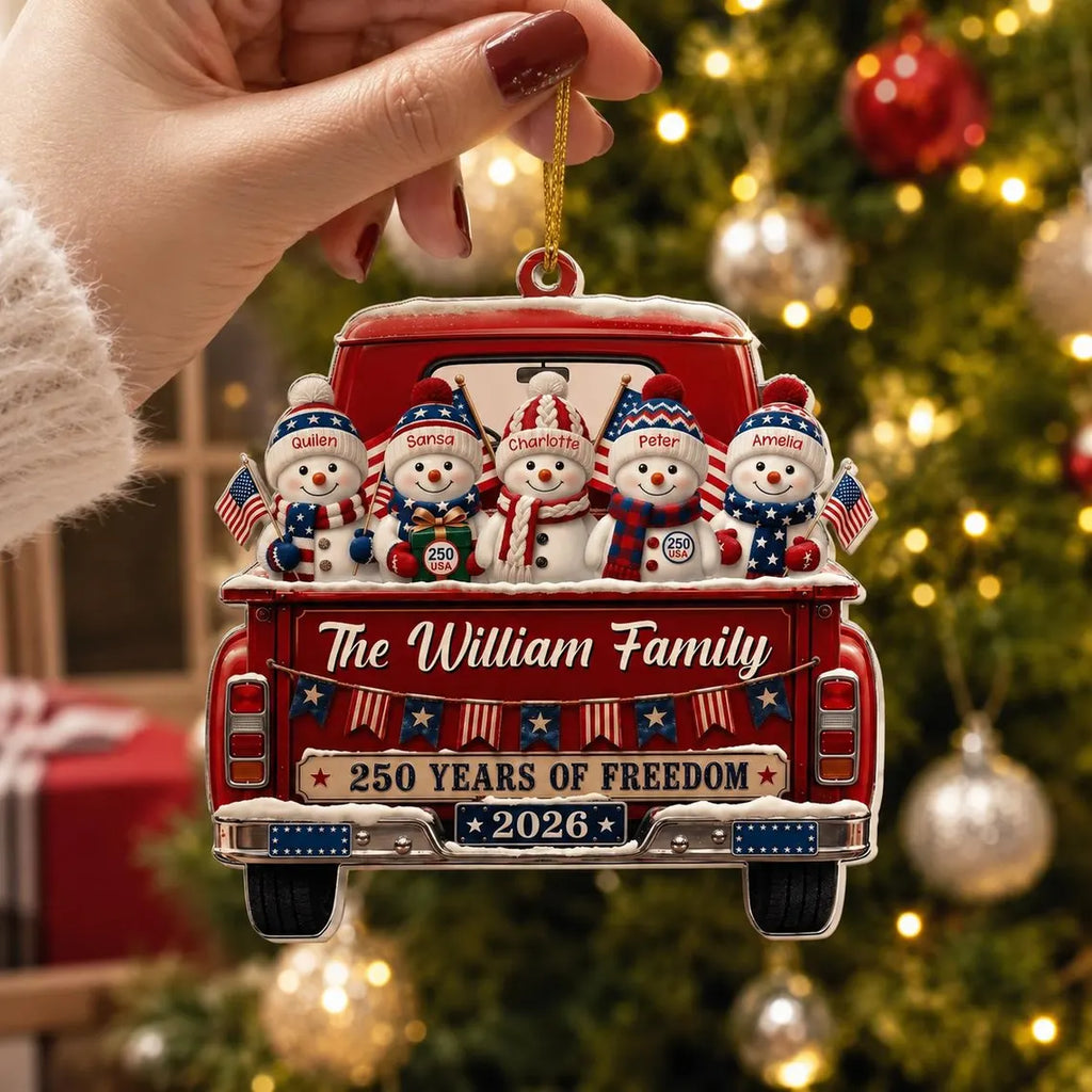2D Flat Personalized 250th Anniversary USA Christmas Ornament 2026, Custom Family Name Patriotic Christmas Tree Ornament Gift for Mom Dad Family